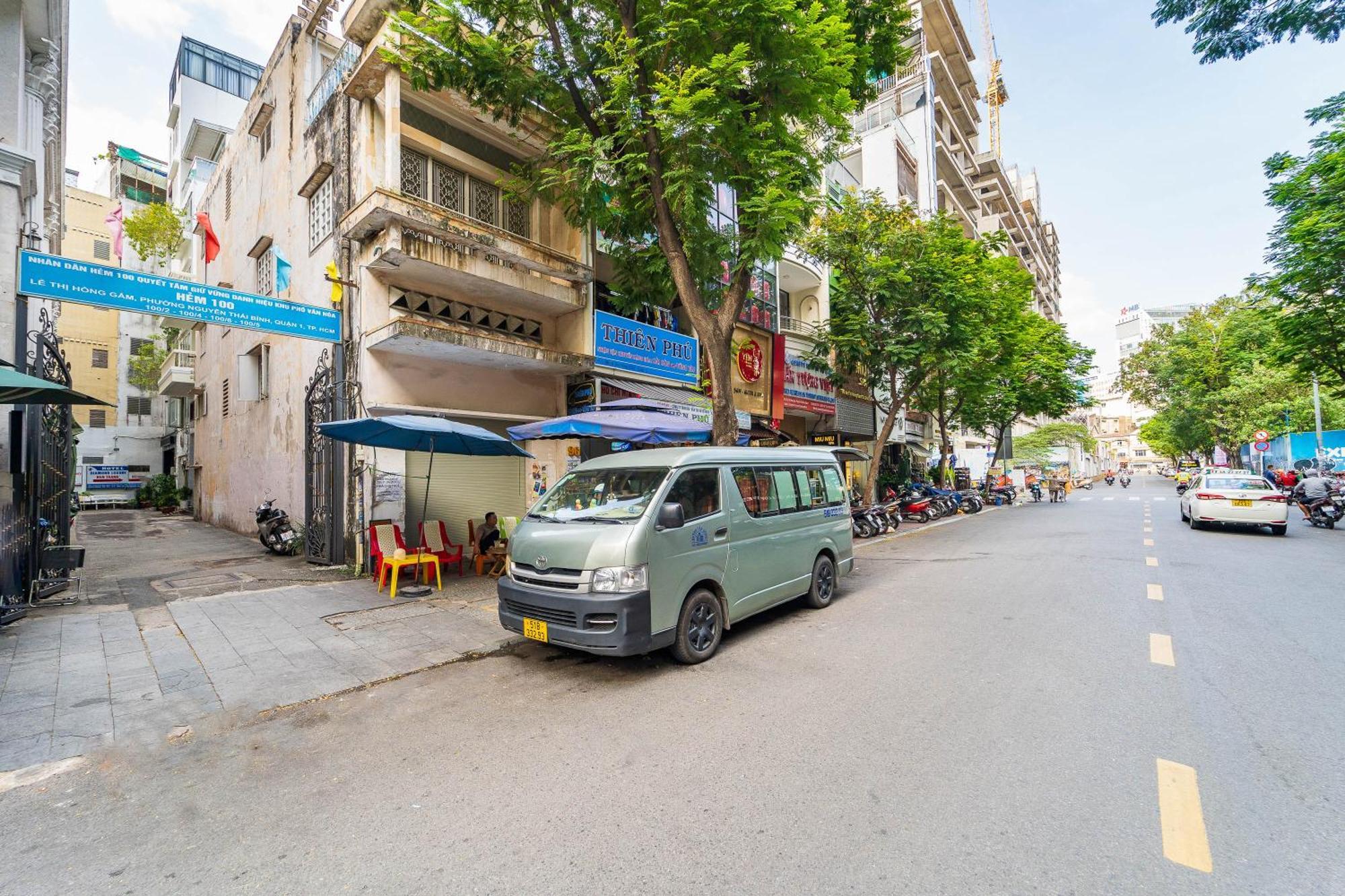 Diamond Luxury Ben Thanh Ho Chi Minh City Exterior photo