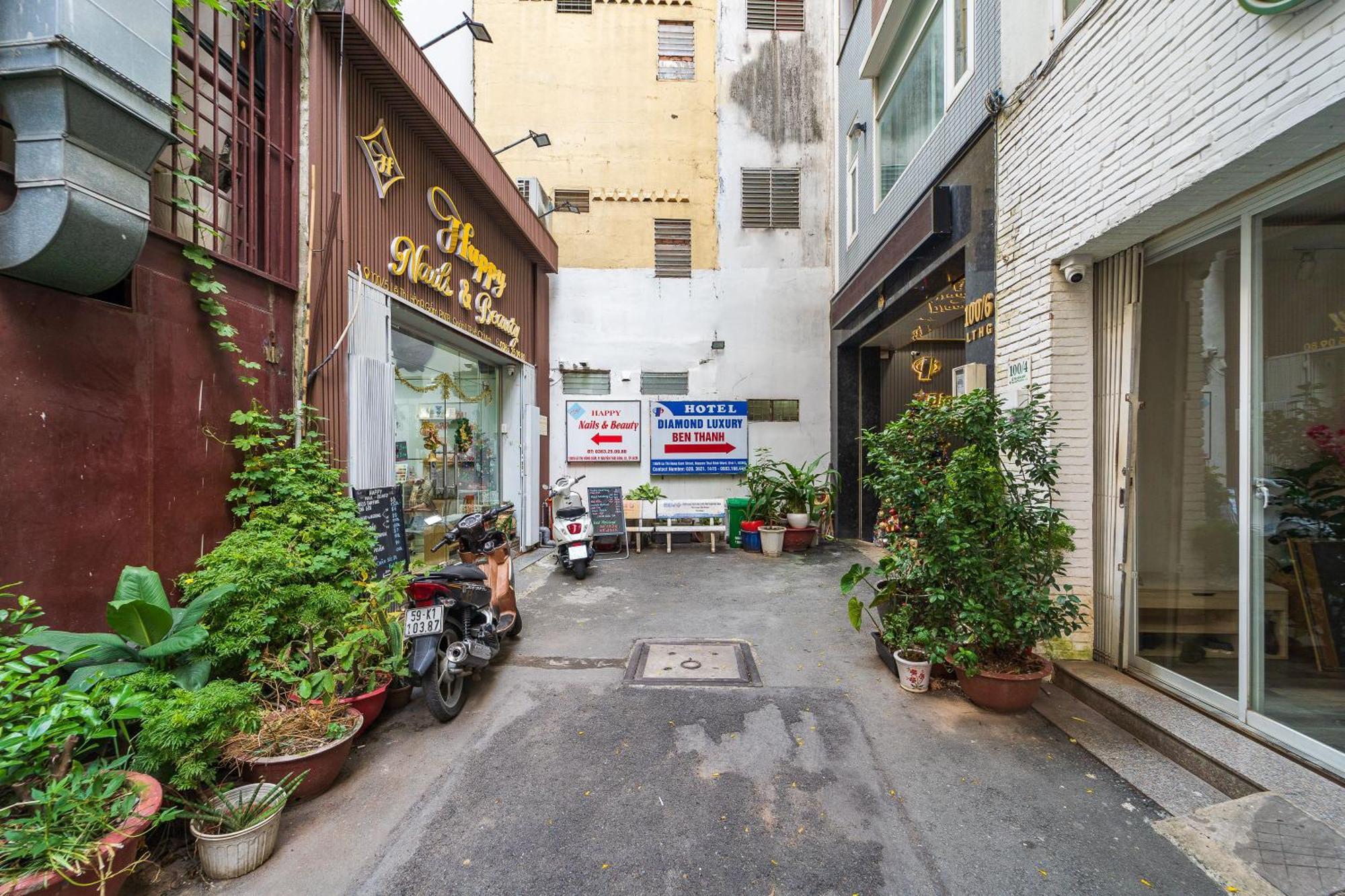 Diamond Luxury Ben Thanh Ho Chi Minh City Exterior photo