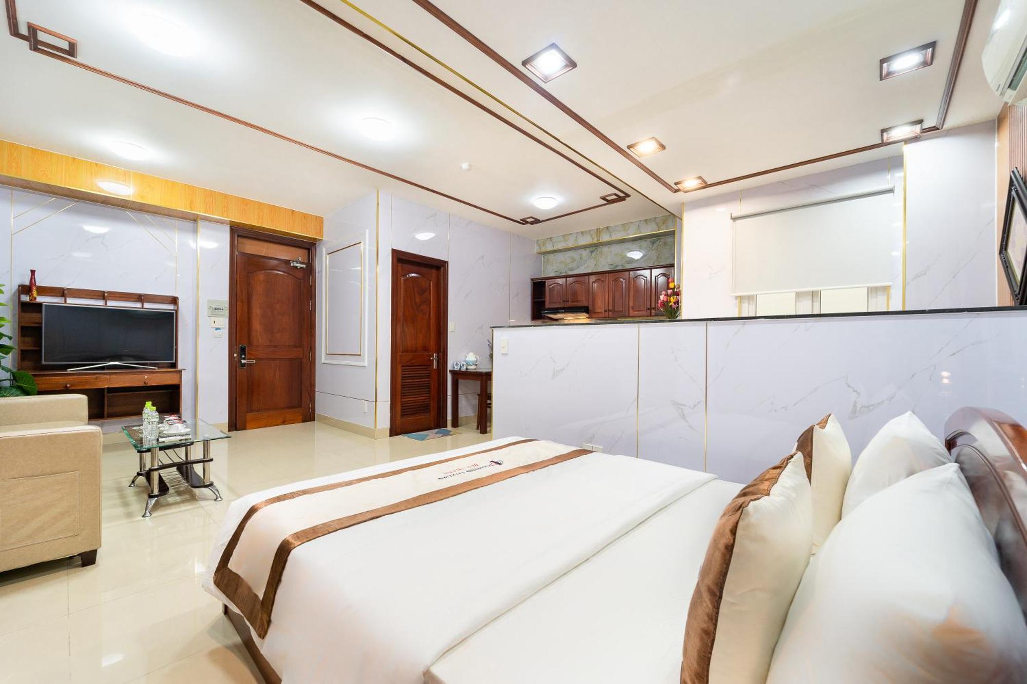 Diamond Luxury Ben Thanh Ho Chi Minh City Exterior photo