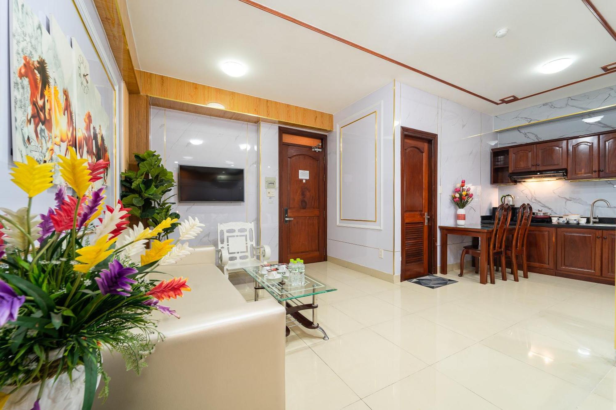 Diamond Luxury Ben Thanh Ho Chi Minh City Exterior photo