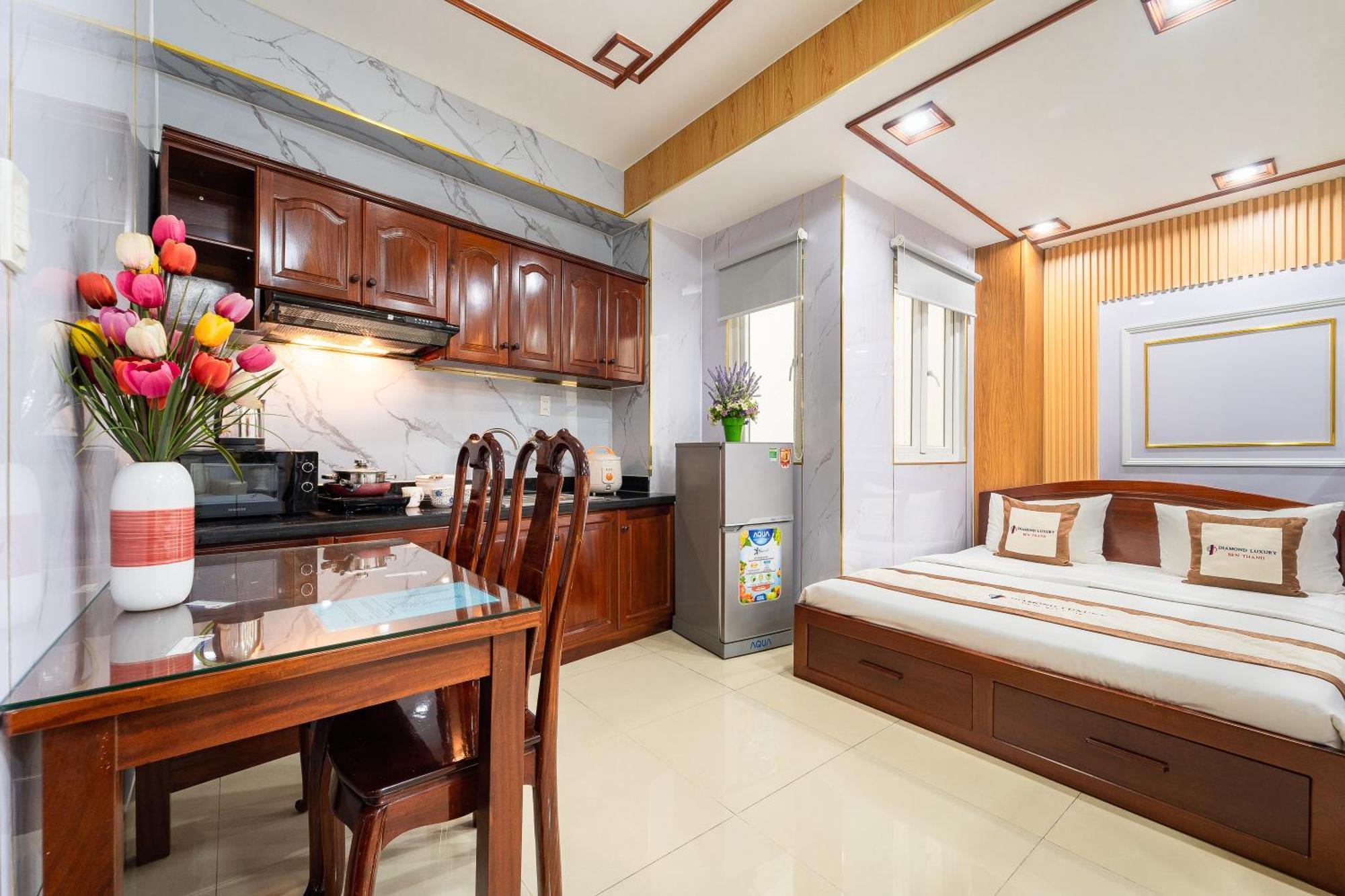 Diamond Luxury Ben Thanh Ho Chi Minh City Exterior photo