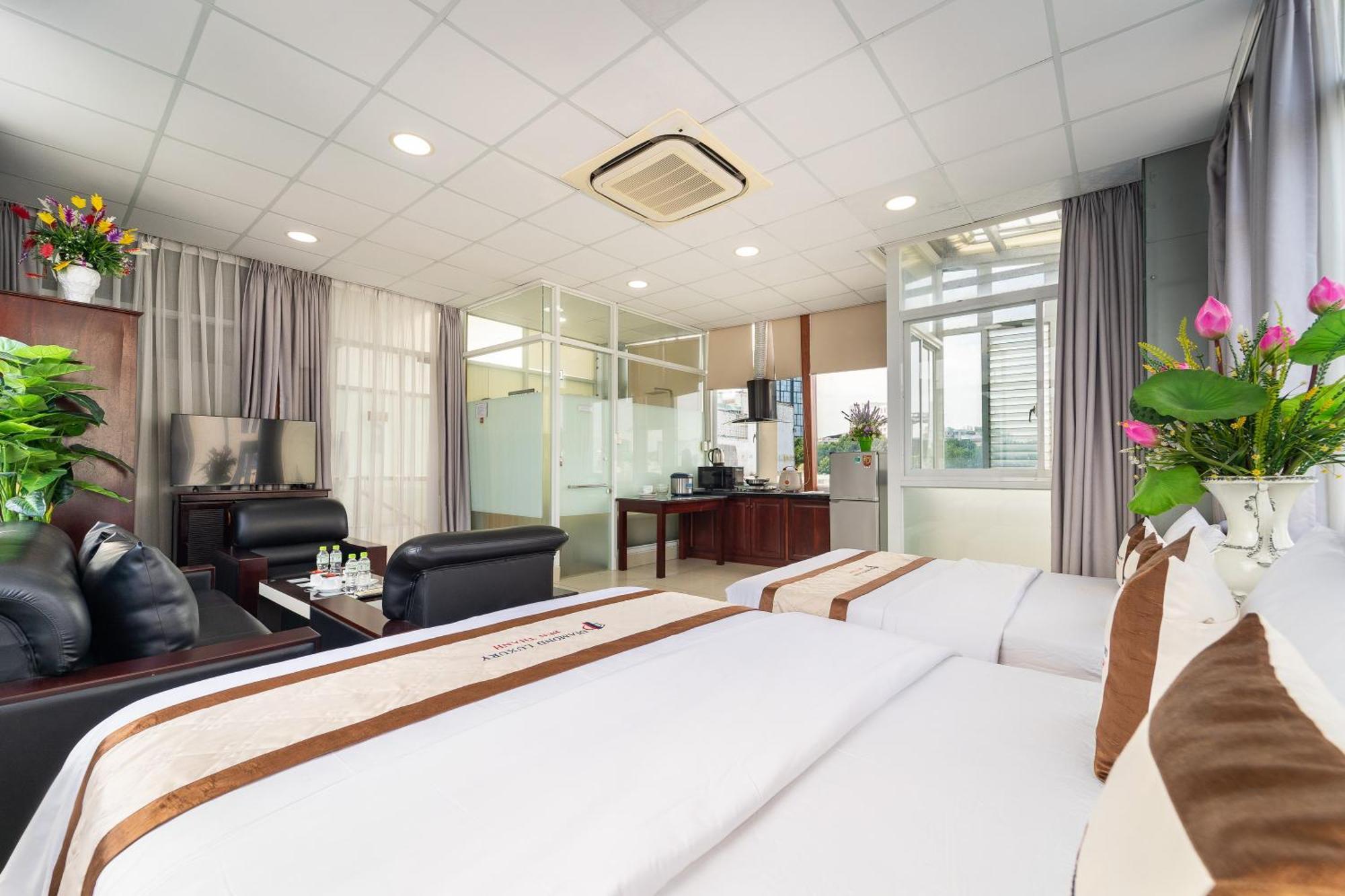 Diamond Luxury Ben Thanh Ho Chi Minh City Exterior photo