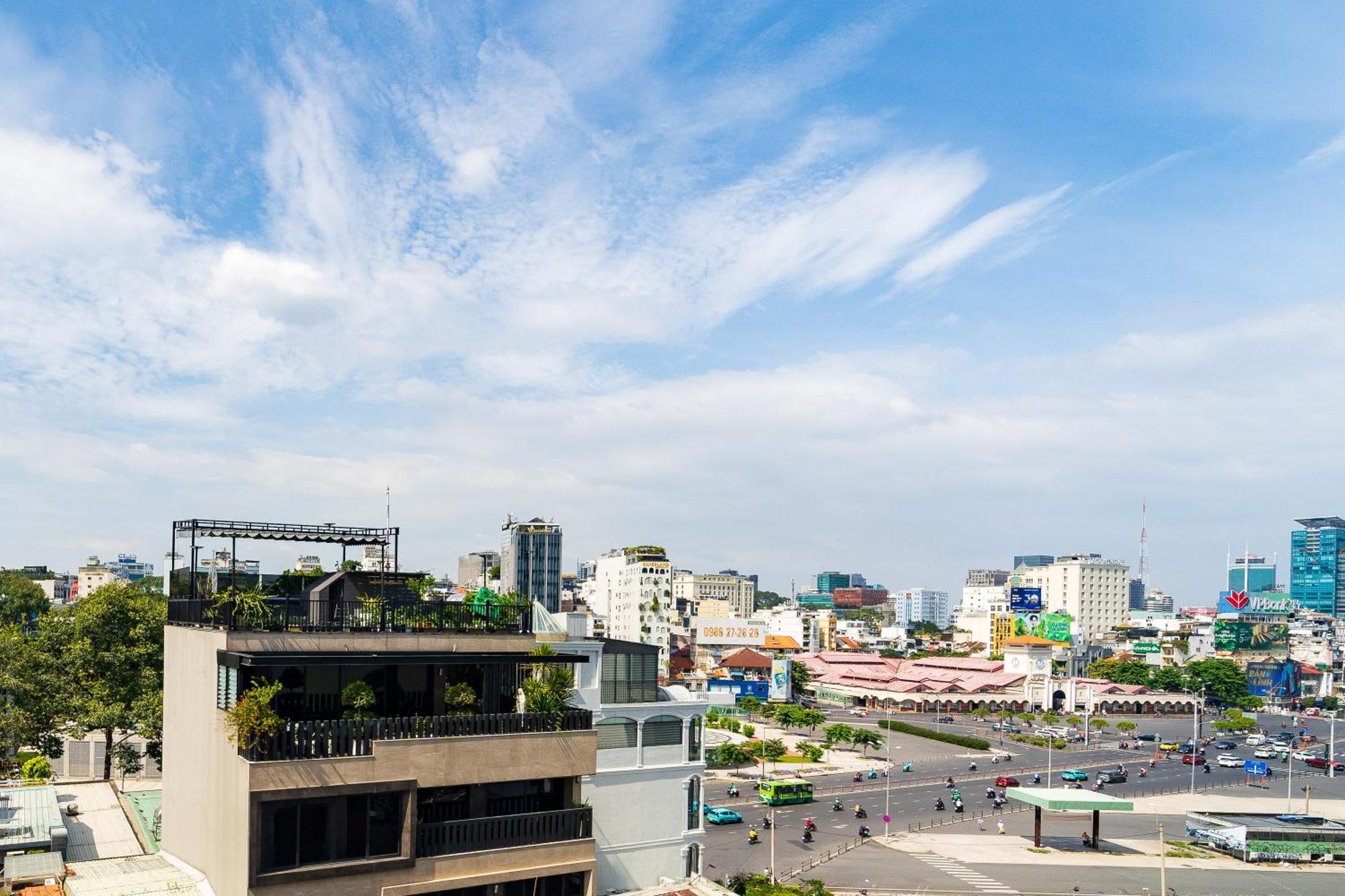 Diamond Luxury Ben Thanh Ho Chi Minh City Exterior photo