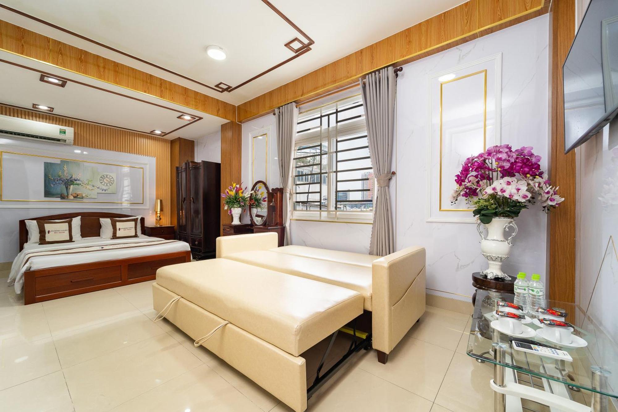 Diamond Luxury Ben Thanh Ho Chi Minh City Exterior photo