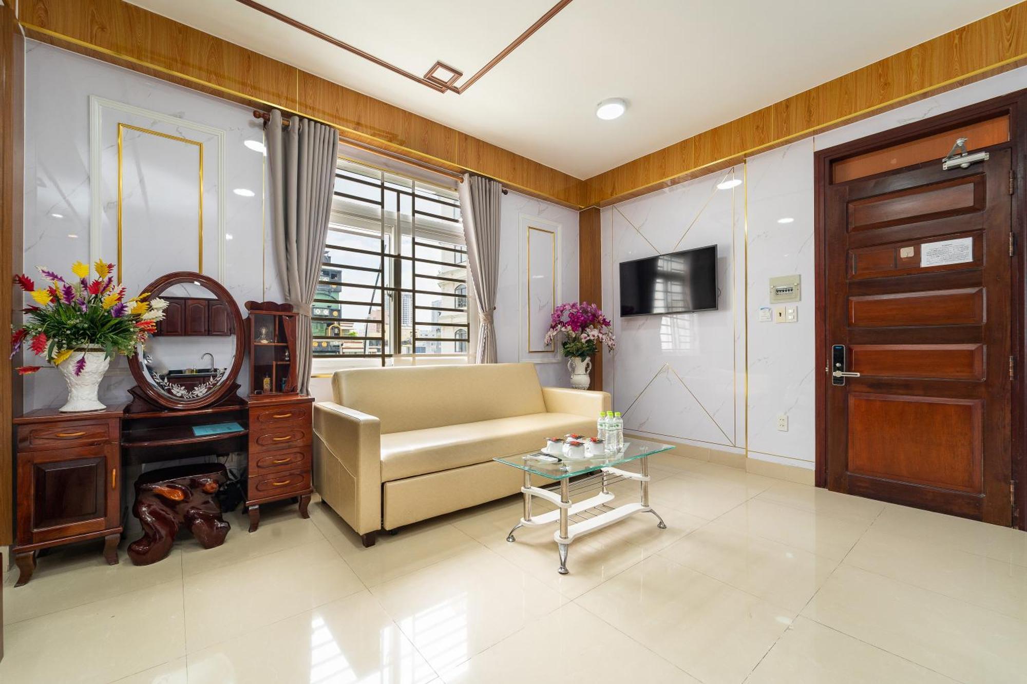 Diamond Luxury Ben Thanh Ho Chi Minh City Exterior photo