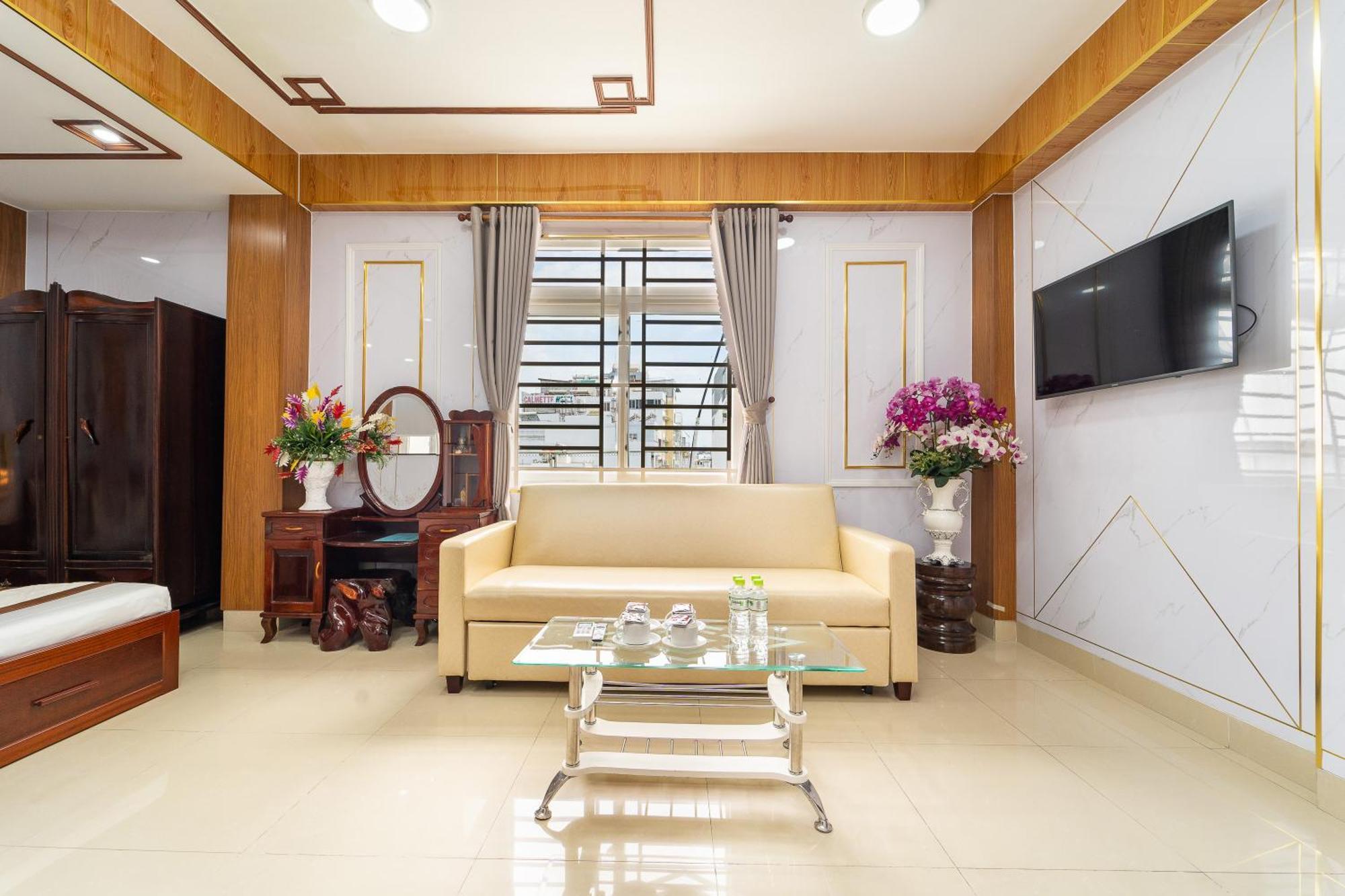 Diamond Luxury Ben Thanh Ho Chi Minh City Exterior photo