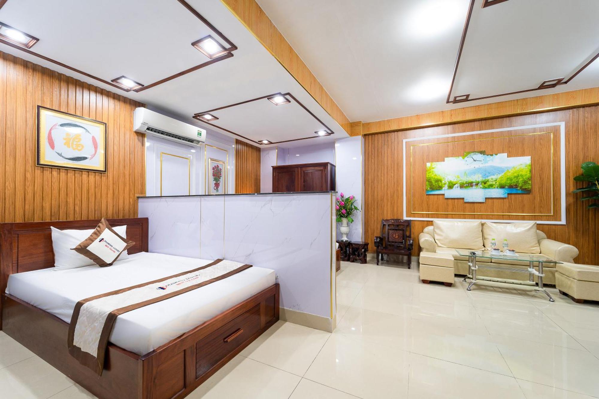 Diamond Luxury Ben Thanh Ho Chi Minh City Exterior photo