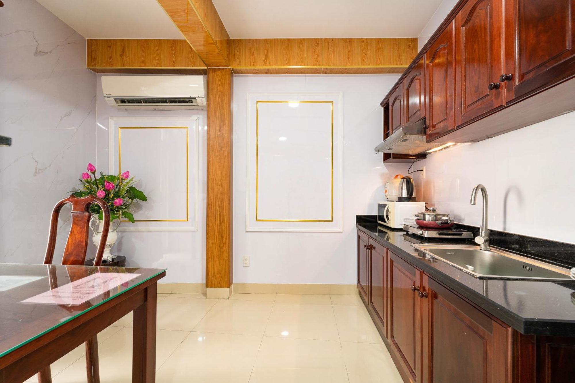 Diamond Luxury Ben Thanh Ho Chi Minh City Exterior photo